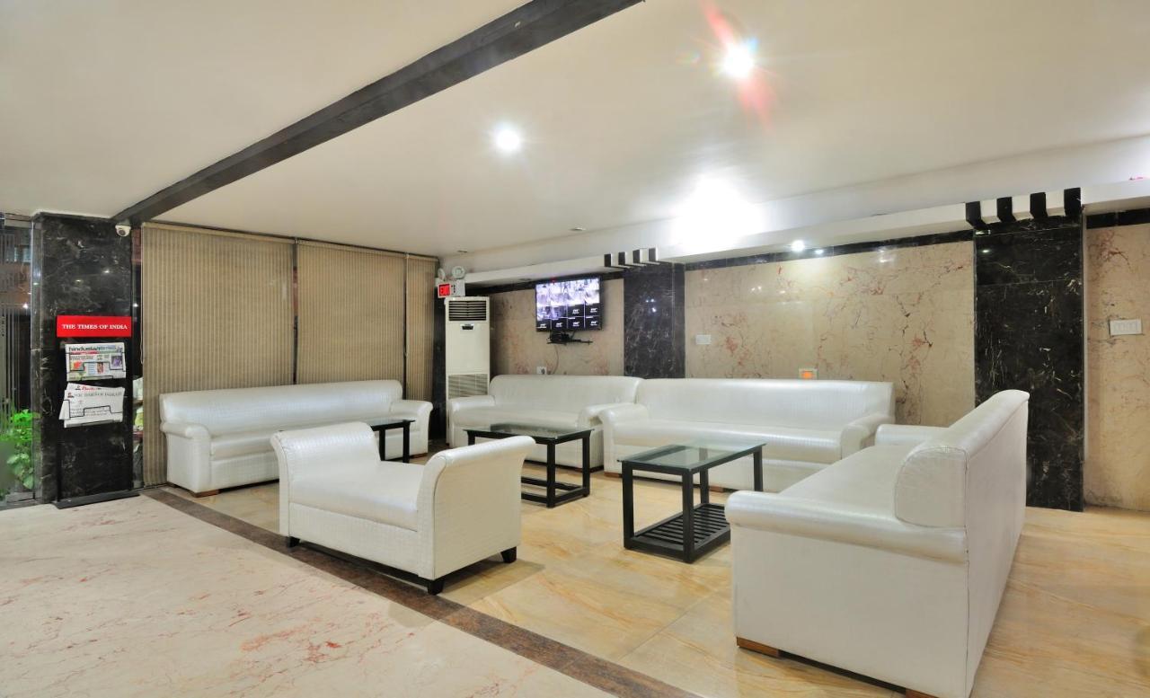 דלהי The Bonlon Inn-Near Blk Hospital מראה חיצוני תמונה